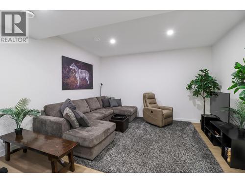 703 15A Crescent Unit# 15, Invermere, BC - Indoor