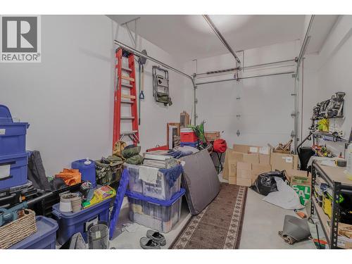 703 15A Crescent Unit# 15, Invermere, BC - Indoor Photo Showing Garage