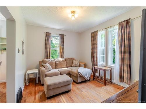 51 Main St, Stanley, NB 