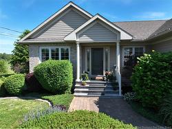 5 Groom ST  Saint Stephen, NB E3L 0A7