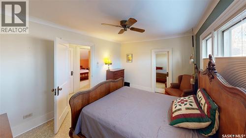 1517 Victoria Avenue, Regina, SK - Indoor Photo Showing Bedroom