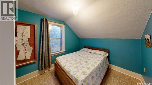 1517 Victoria Avenue, Regina, SK - Indoor Photo Showing Bedroom