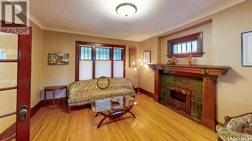 1517 Victoria Avenue, Regina, SK - Indoor Photo Showing Other Room