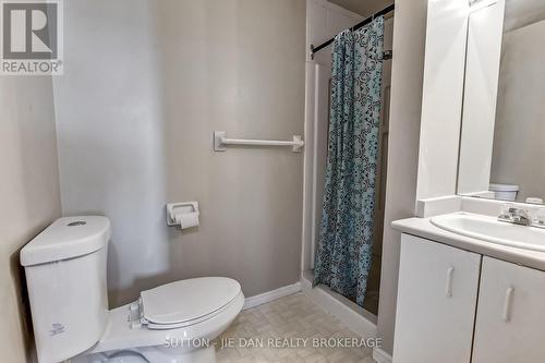 203 - 77 Baseline Road W, London South (South E), ON - Indoor Photo Showing Bathroom