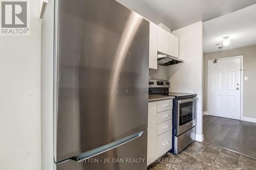 203 - 77 Baseline Road W, London South (South E), ON - Indoor Photo Showing Kitchen