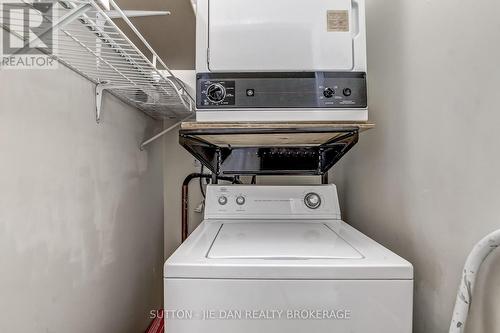 203 - 77 Baseline Road W, London South (South E), ON - Indoor Photo Showing Laundry Room