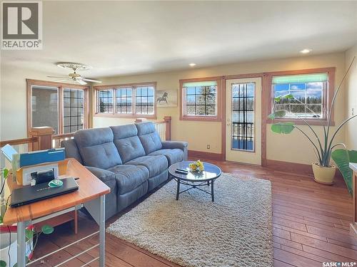 1219 River Street E, Prince Albert, SK - Indoor Photo Showing Living Room