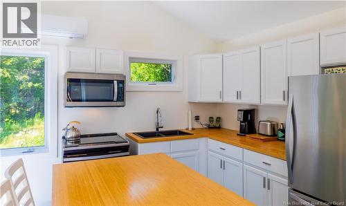 1191 Route 785 Unit# 88, Utopia, NB - Indoor Photo Showing Kitchen With Double Sink