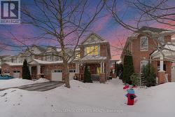 916 BURROWS GATE  Milton, ON L9T 0K7