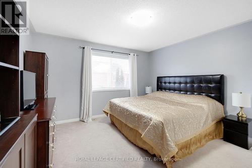 916 Burrows Gate, Milton, ON - Indoor Photo Showing Bedroom