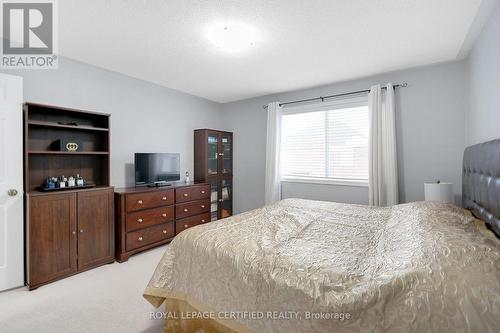 916 Burrows Gate, Milton, ON - Indoor Photo Showing Bedroom