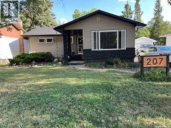 207 Dominion ROAD  Assiniboia, SK S0H 0B0