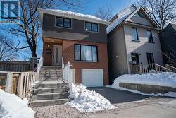 153 CRAVEN ROAD  Toronto, ON M4L 2Z4