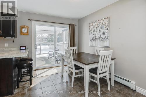 19 Maplegate Road, Tiny (Wyevale), ON - Indoor Photo Showing Dining Room