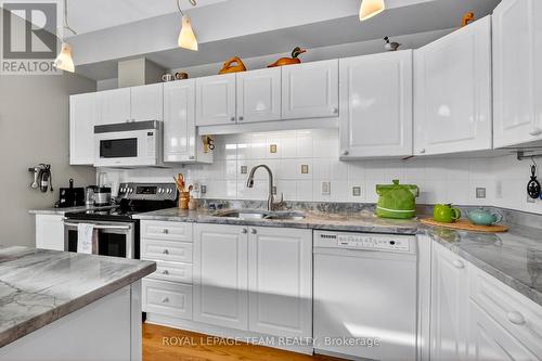 52 Great Oak Private, Ottawa, ON - Indoor Photo Showing Kitchen