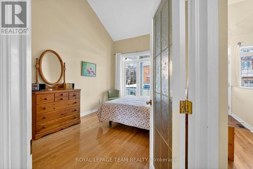 52 Great Oak Private, Ottawa, ON - Indoor Photo Showing Bedroom