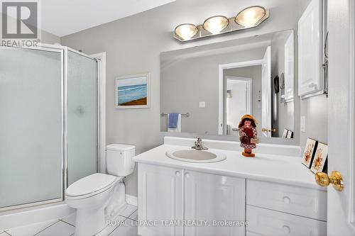 52 Great Oak Private, Ottawa, ON - Indoor Photo Showing Bathroom