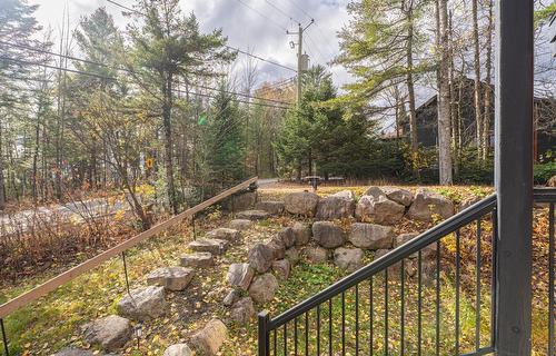 Extérieur - 1946 Ch. De Deauville, Sainte-Adèle, QC - Outdoor With View