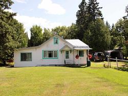 9808 HWY 621  Morson, ON P0W 1J0