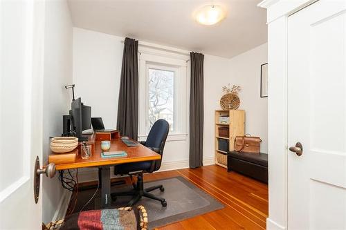 108 Cobourg Ave, Winnipeg, MB 