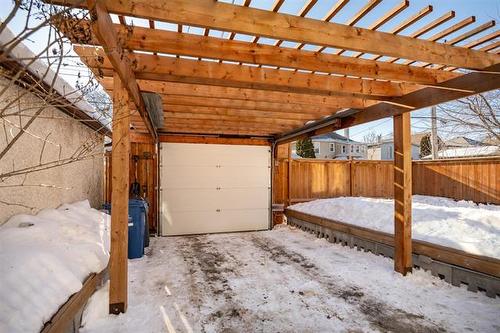 108 Cobourg Ave, Winnipeg, MB 