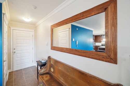 Mud Room - 201-9108 Rue Notre-Dame E., Montréal (Mercier/Hochelaga-Maisonneuve), QC - Indoor Photo Showing Other Room