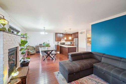 Overall view - 201-9108 Rue Notre-Dame E., Montréal (Mercier/Hochelaga-Maisonneuve), QC - Indoor Photo Showing Living Room With Fireplace