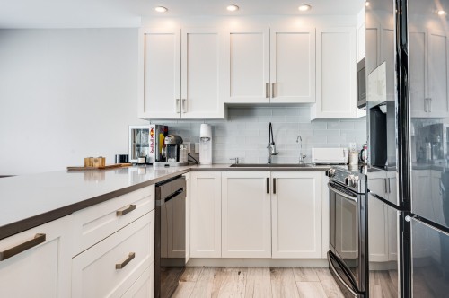 Cuisine - 544 Ch. Du Skieur, Piedmont, QC - Indoor Photo Showing Kitchen With Upgraded Kitchen