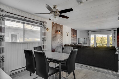 Dining Room - 924 Rue Claude, Saint-Sauveur, QC - Indoor Photo Showing Dining Room