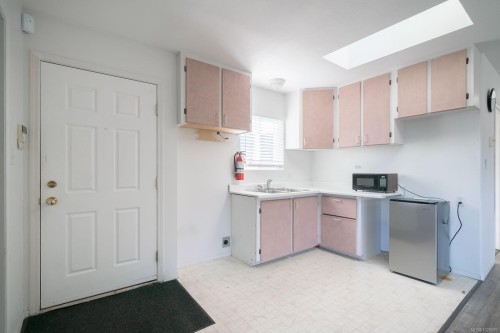 1616 Chaplin St, Crofton, BC 