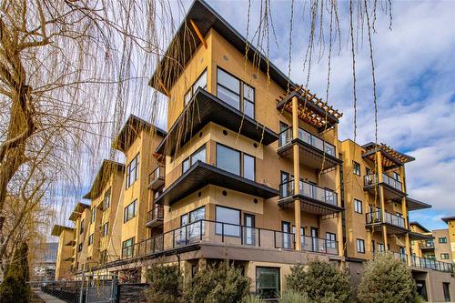 307-3313 Wilson Street  Penticton, BC V2A 8J3