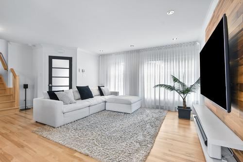 Salon - 20260 Rue De Nevers, Mirabel, QC - Indoor Photo Showing Living Room