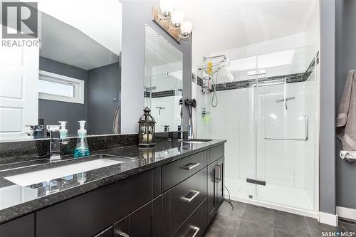 907 Werschner Crescent, Saskatoon, SK - Indoor Photo Showing Bathroom