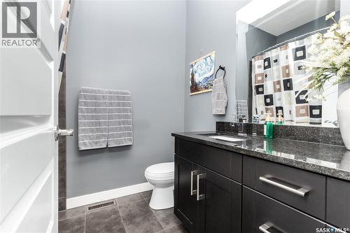 907 Werschner Crescent, Saskatoon, SK - Indoor Photo Showing Bathroom