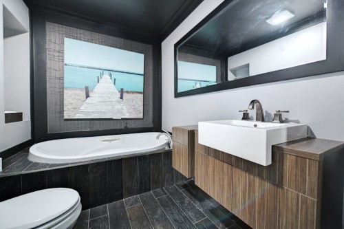 Salle de bains - 334 Rue St-André, Laval (Pont-Viau), QC - Indoor Photo Showing Bathroom