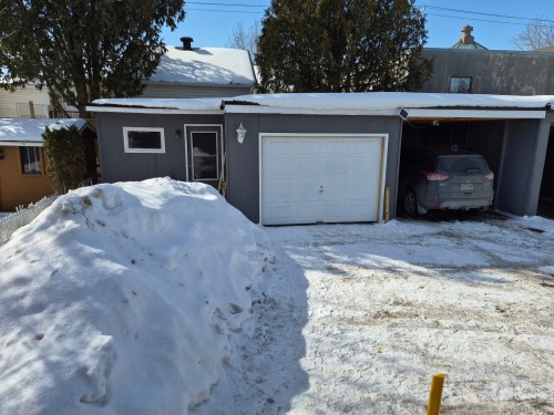 Garage - 334 Rue St-André, Laval (Pont-Viau), QC - Outdoor