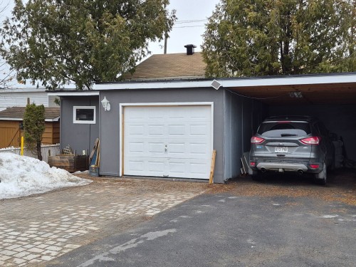Garage - 334 Rue St-André, Laval (Pont-Viau), QC - Outdoor