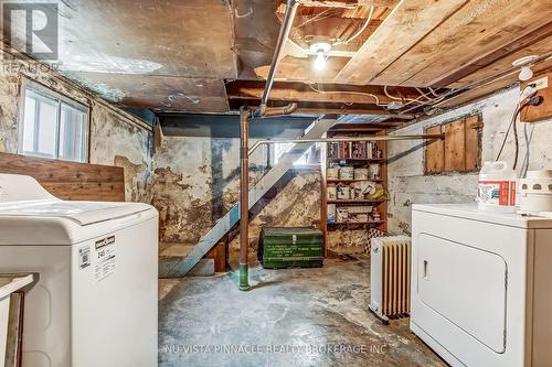 52 Boullee Street, London East (East C), ON - Indoor Photo Showing Laundry Room