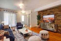 1422A Rue Alexandre-DeSève  Montréal (Ville-Marie), QC H2L 1V6