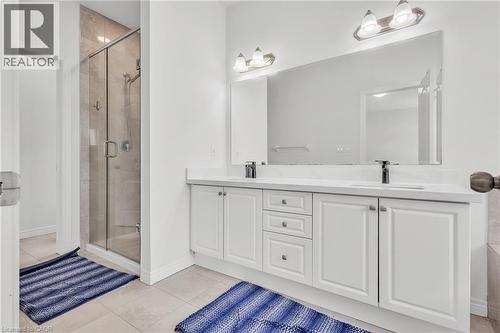 438 Blair Creek Drive, Kitchener, ON - Indoor Photo Showing Bathroom
