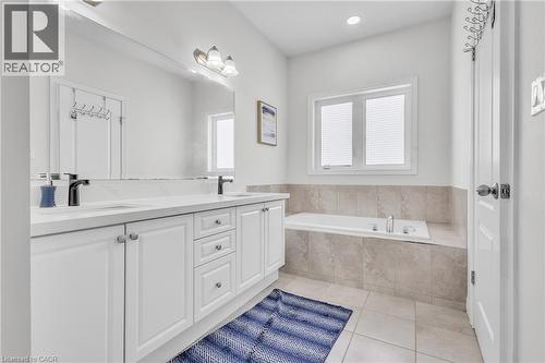 438 Blair Creek Drive, Kitchener, ON - Indoor Photo Showing Bathroom