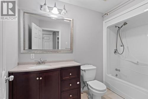 39 Upper Evening'S Path, Torbay, NL - Indoor Photo Showing Bathroom