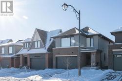 14 STANHOPE COURT  Ottawa, ON K2J 6S2