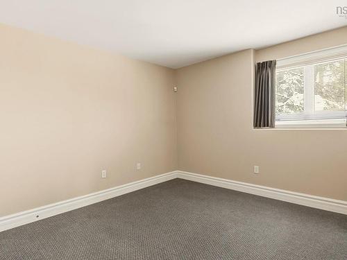 1 Lanshaw Close, Halifax, NS 