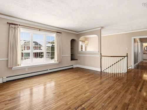 1 Lanshaw Close, Halifax, NS 