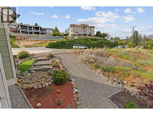 3869 Angus Drive, West Kelowna, BC - Outdoor