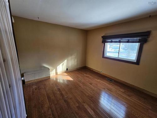 11845 Highway 2, Leamington, NS 