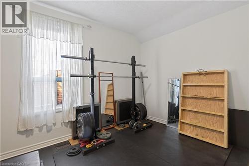 33 Oxford Street, Hamilton, ON - Indoor