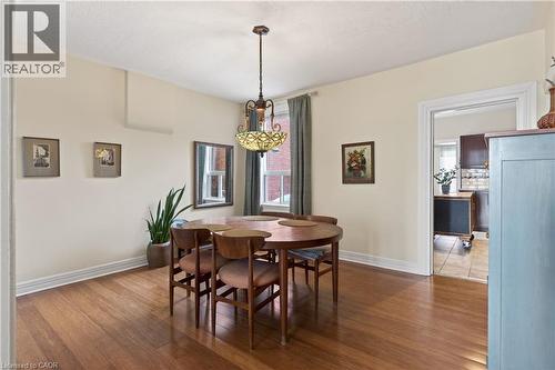 33 Oxford Street, Hamilton, ON - Indoor Photo Showing Dining Room