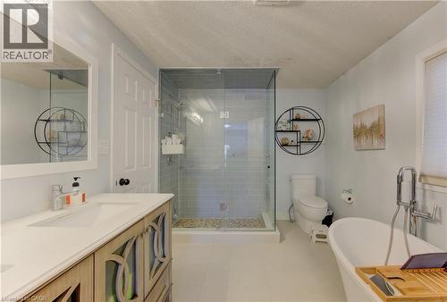 43 Seabrook Drive, Kitchener, ON - Indoor Photo Showing Bathroom